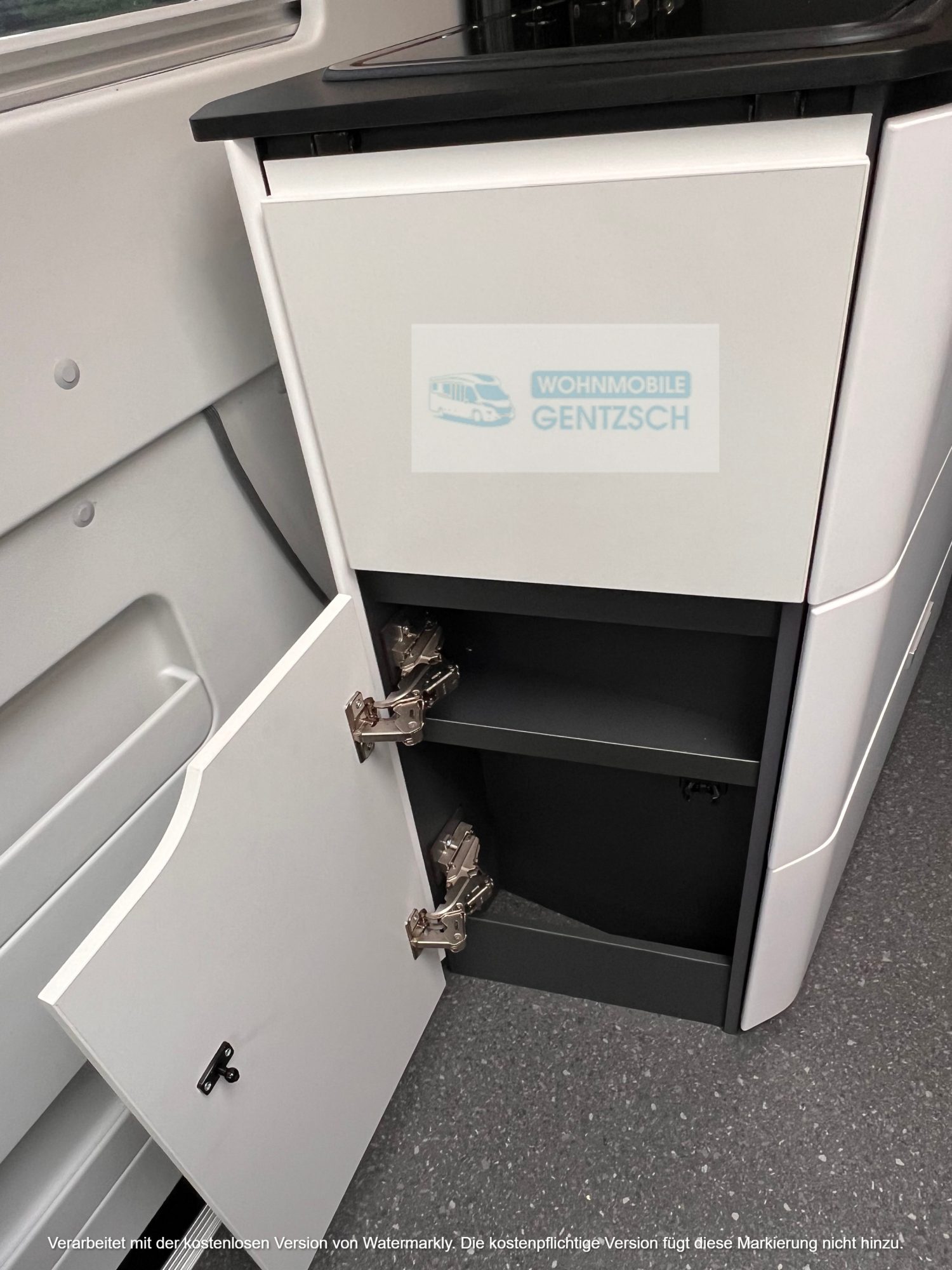 Adria Twin Supreme, Gewürzfach, Wohnmobile Gentzsch