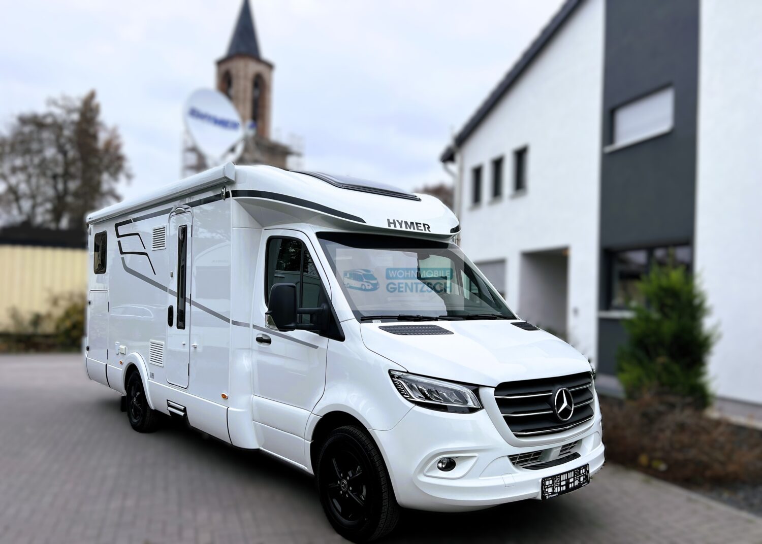 Hymer, Mercedes,elektrische Sat Anlage, Hymer Vermietung in der Nähe, Wohnmobile Gentzsch Magdeburg